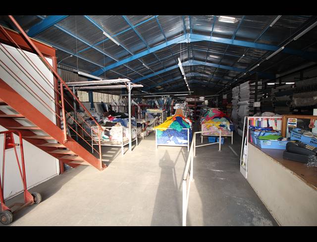 2,580M² WAREHOUSE FOR SALE IN BRAELYN